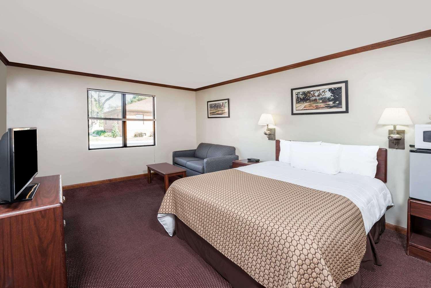 Knights Inn Jacksonville At Dix Ellis Trail Экстерьер фото