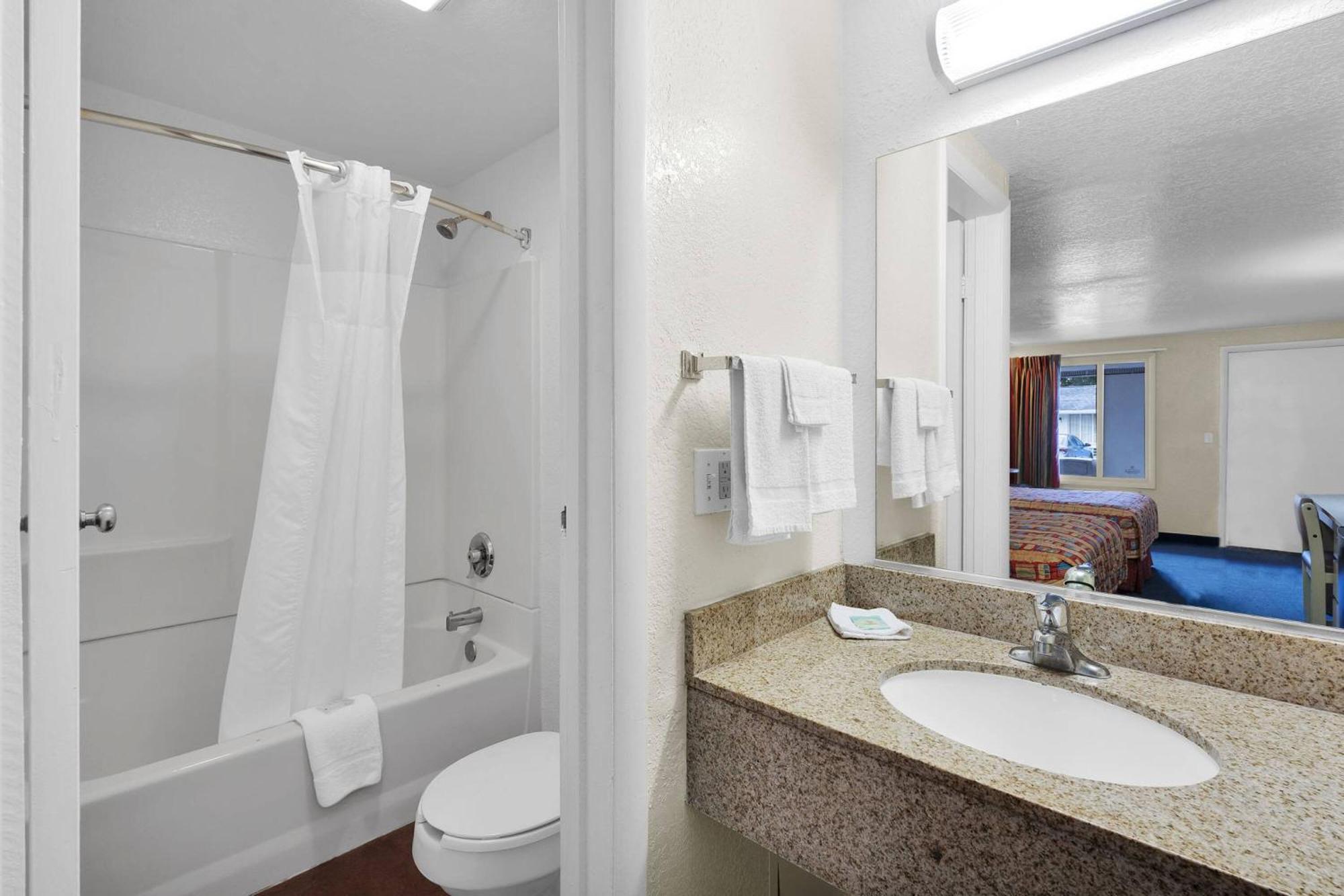Knights Inn Jacksonville At Dix Ellis Trail Экстерьер фото