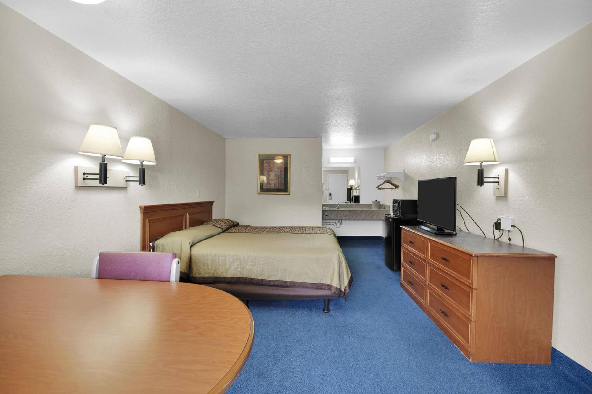 Knights Inn Jacksonville At Dix Ellis Trail Экстерьер фото